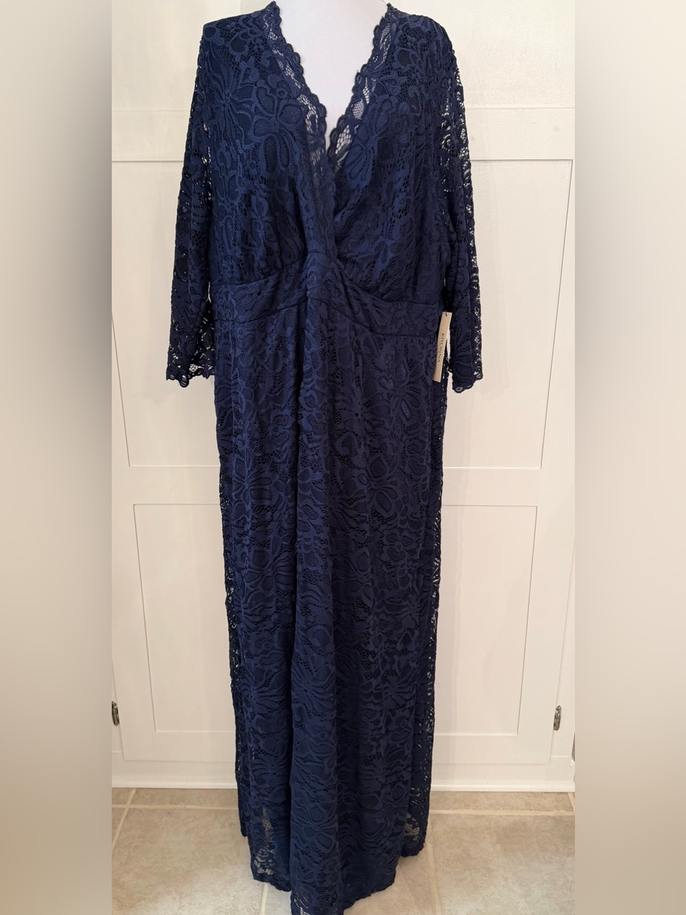 Kiyonna Navy Lace Sleeve Maxi Dress / Formal / Wedding